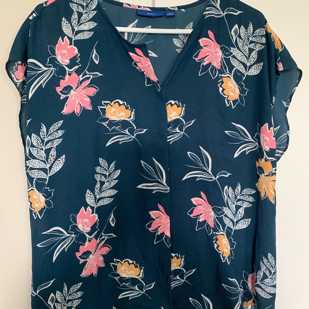 Apt 9 blouse